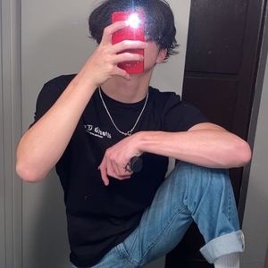 Meet your Posher, Roman